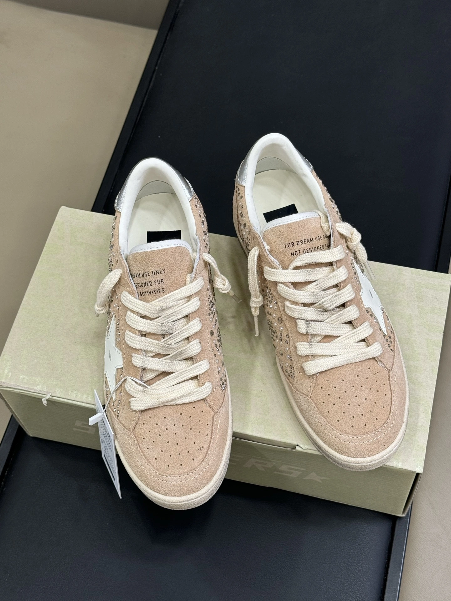 COCO-- 6642 GWF00117.F007039.15734 sheepskin item:F-X362B0228B